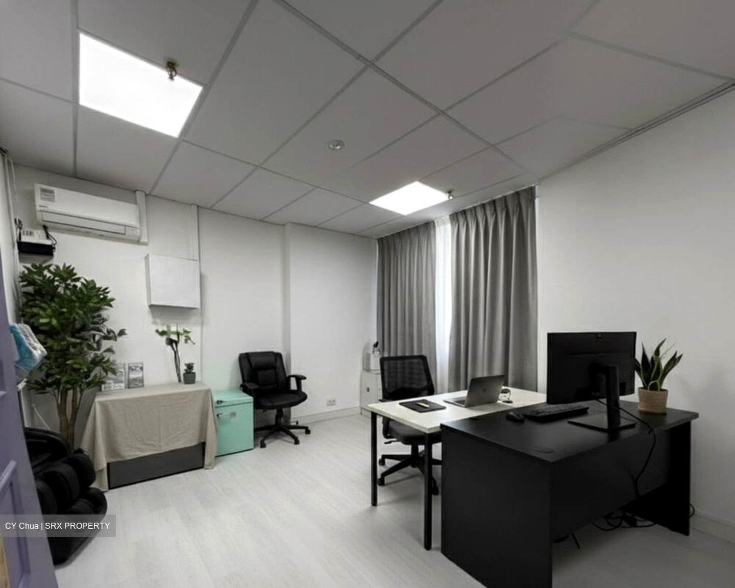 Textile Centre (D7), Office #525791691